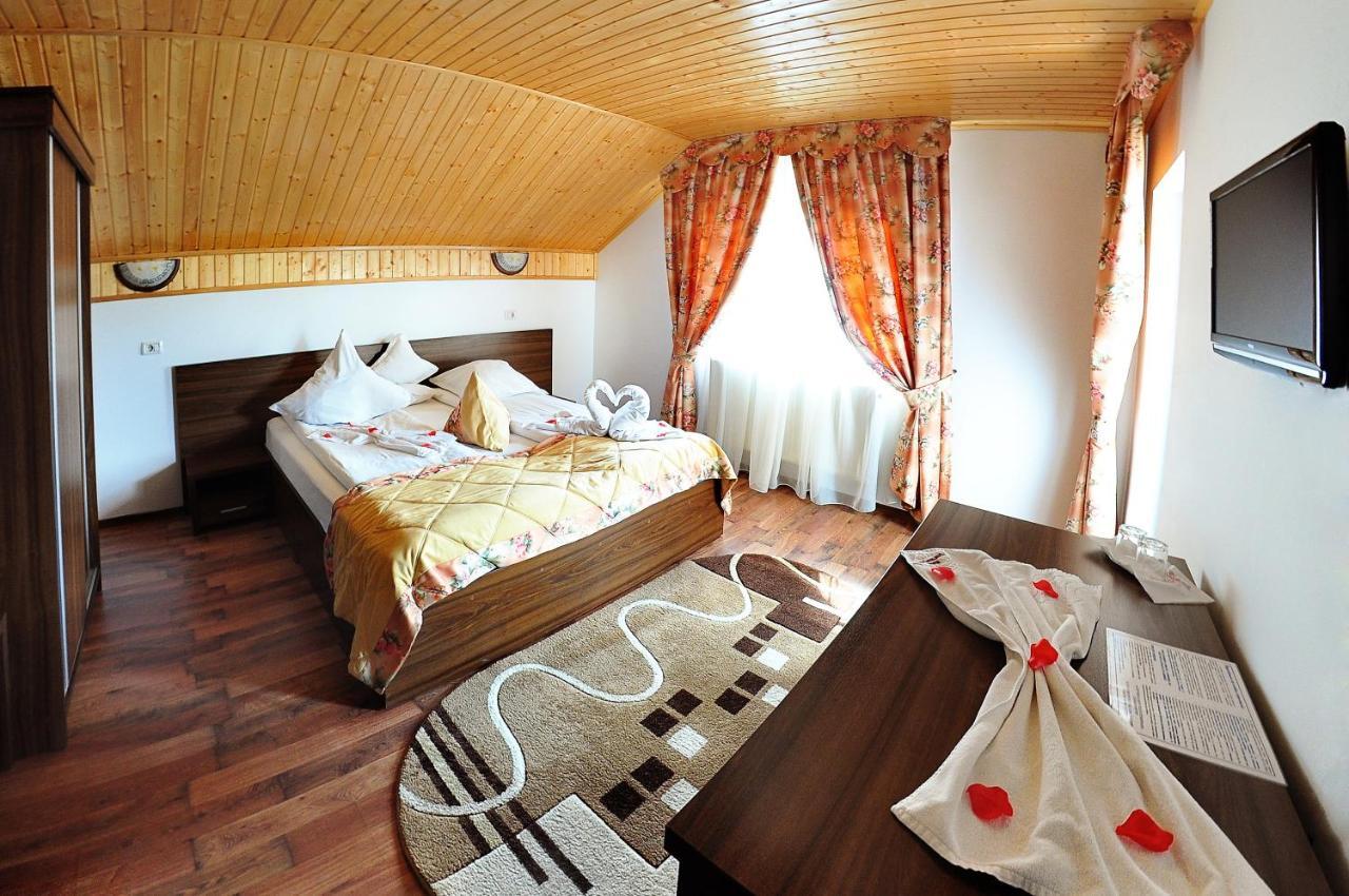Hotel Roua Voronetului Gura Humorului Pokój zdjęcie